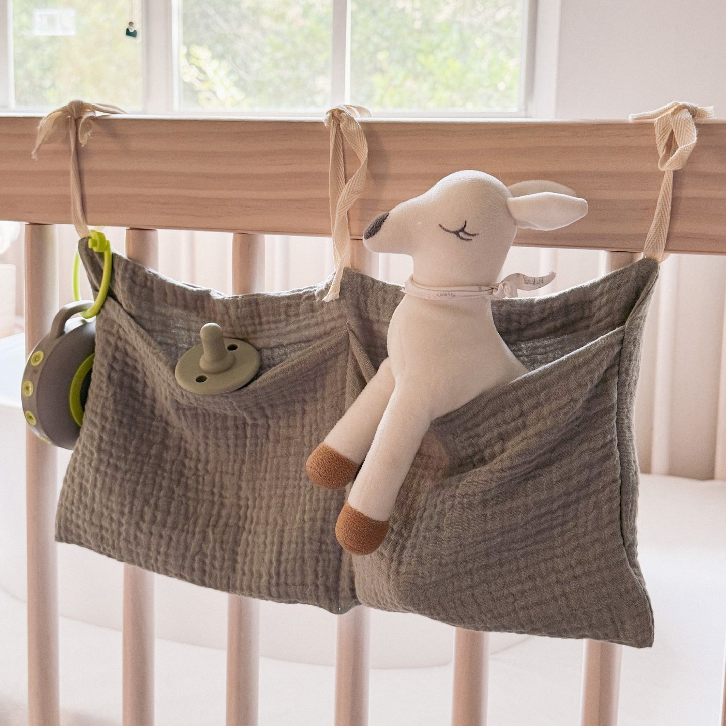 baby crib organizer