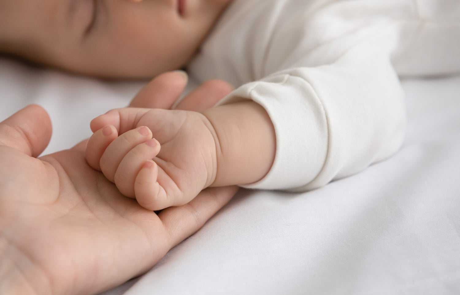 How To Give Chamomile Tea Bath Benefits for Your Baby's Skin HoneyB Kids