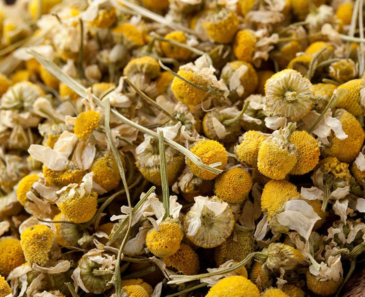 How To Give Chamomile Tea Bath: Benefits for Your Baby's Skin